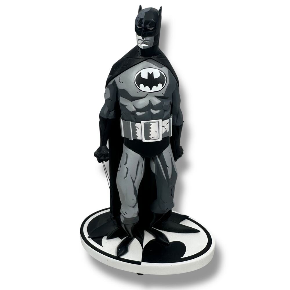 DC Direct Batman Black‎ & White Statue Figurine Mike Mignola Variant Collectible